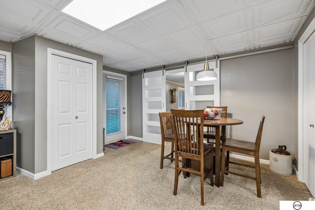 4800 Huddersfield Court, Lincoln, NE 68516