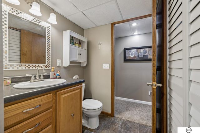 4800 Huddersfield Court, Lincoln, NE 68516