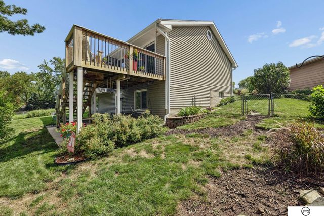 4800 Huddersfield Court, Lincoln, NE 68516