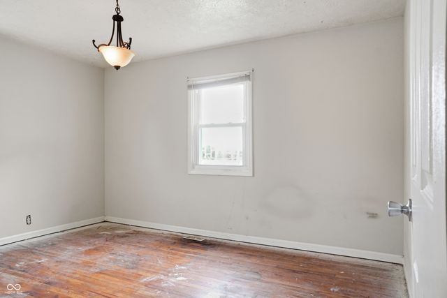 4633 Shelbyville Road, Indianapolis, IN 46237