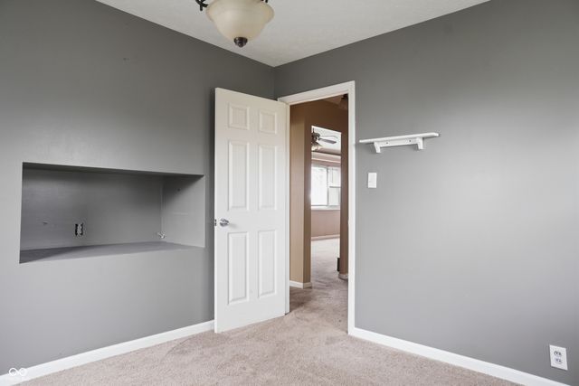 4633 Shelbyville Road, Indianapolis, IN 46237