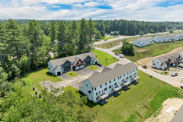 15A Mustang Dr, Litchfield, NH 03052