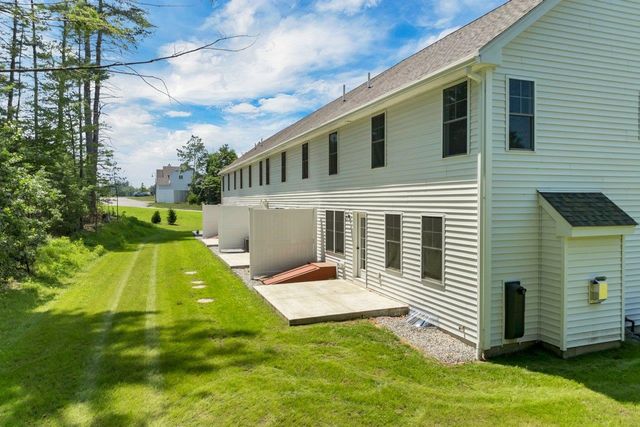 15A Mustang Dr, Litchfield, NH 03052