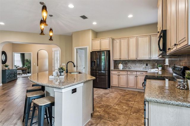 1391 HAYTON AVE., Deland, FL 32724