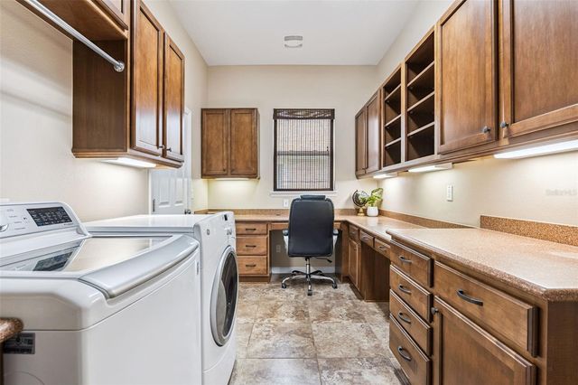 1391 HAYTON AVE., Deland, FL 32724