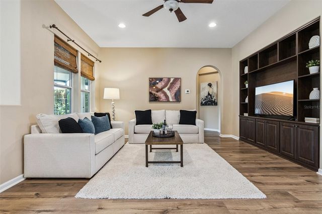 1391 HAYTON AVE., Deland, FL 32724