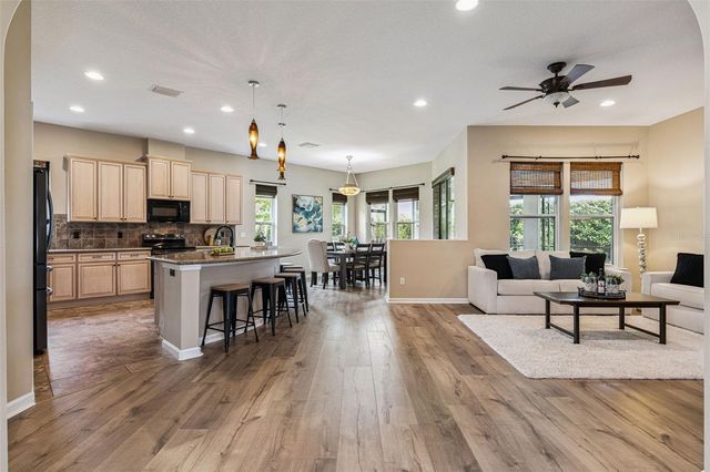1391 HAYTON AVE., Deland, FL 32724