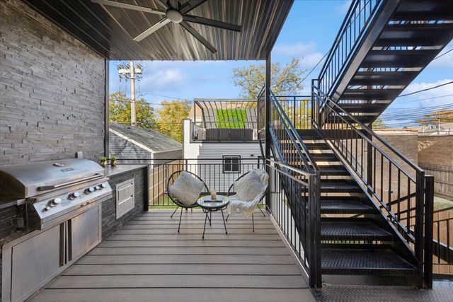 3576 W Wabansia Avenue 1, Chicago, IL 60647