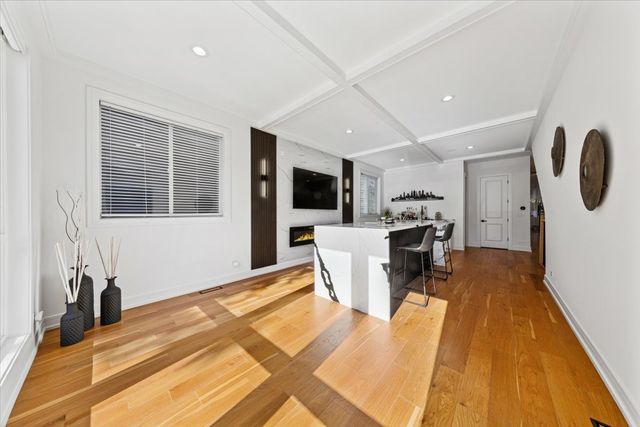 3576 W Wabansia Avenue 1, Chicago, IL 60647