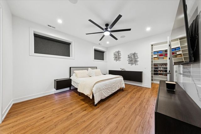 3576 W Wabansia Avenue 1, Chicago, IL 60647