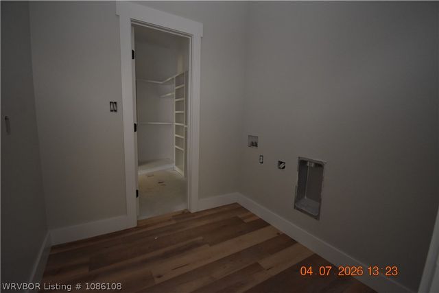 2008 Prairie Fire Drive, Sallisaw, OK 74955