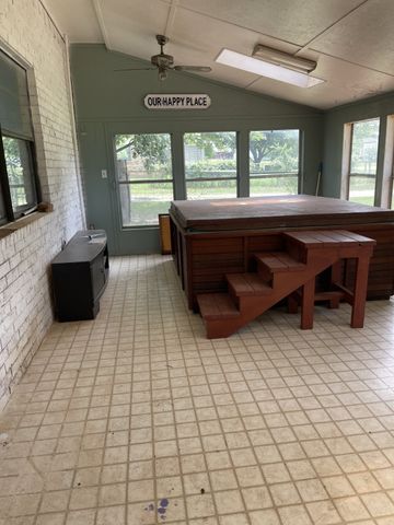 89 Vick Drive, Brownwood, TX 76801