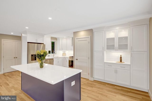 3503 SPRING LAKE TER, Fairfax, VA 22030