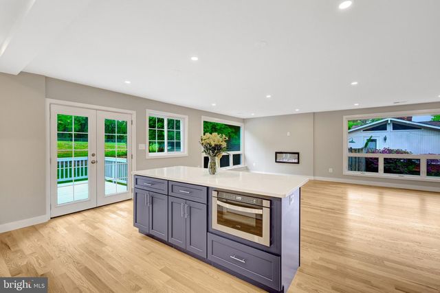 3503 SPRING LAKE TER, Fairfax, VA 22030