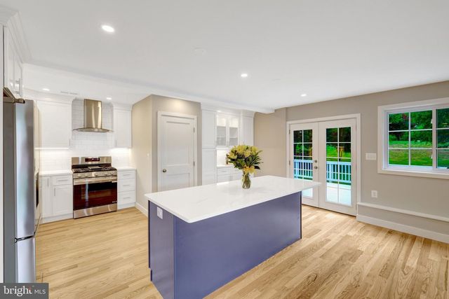 3503 SPRING LAKE TER, Fairfax, VA 22030