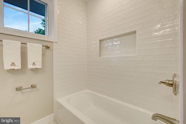 3503 SPRING LAKE TER, Fairfax, VA 22030