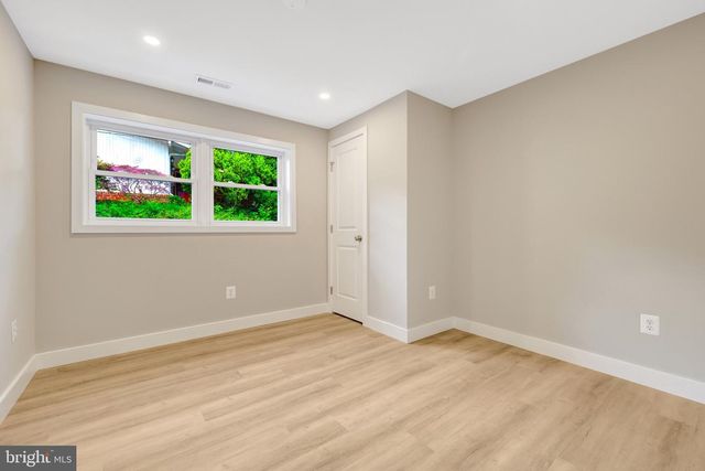 3503 SPRING LAKE TER, Fairfax, VA 22030