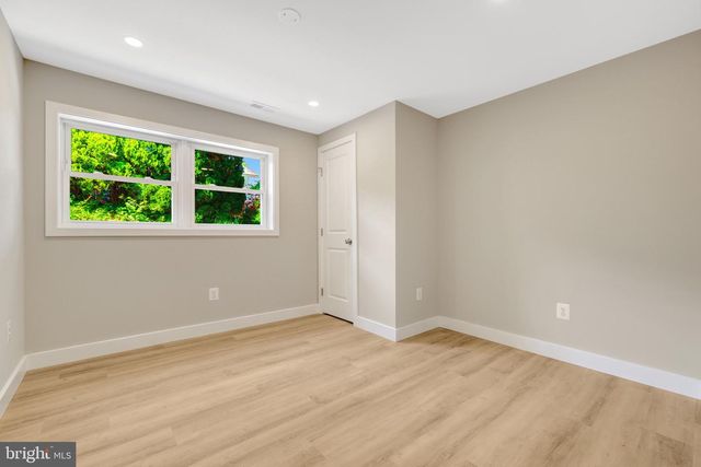 3503 SPRING LAKE TER, Fairfax, VA 22030
