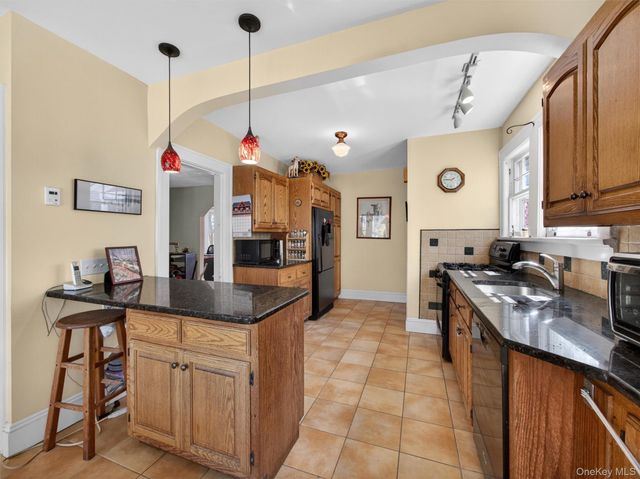 108 Summit Avenue, Tappan, NY 10983