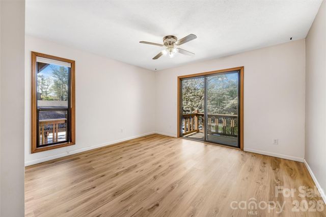 521 Courtwood Lane 8, Hendersonville, NC 28739