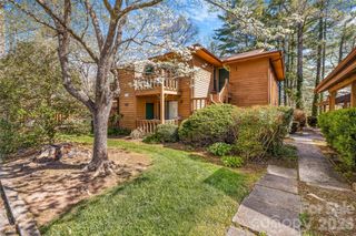 521 Courtwood Lane 8, Hendersonville, NC 28739