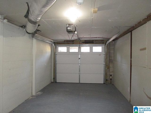 8929 VALLEYBROOK ROAD, Birmingham, AL 35206