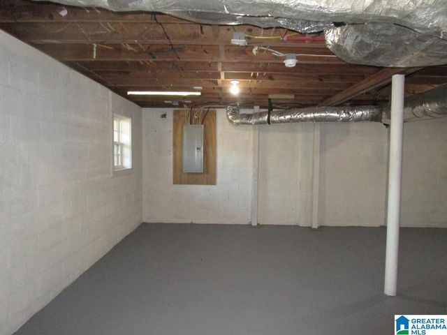 8929 VALLEYBROOK ROAD, Birmingham, AL 35206