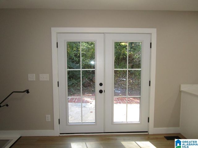 8929 VALLEYBROOK ROAD, Birmingham, AL 35206