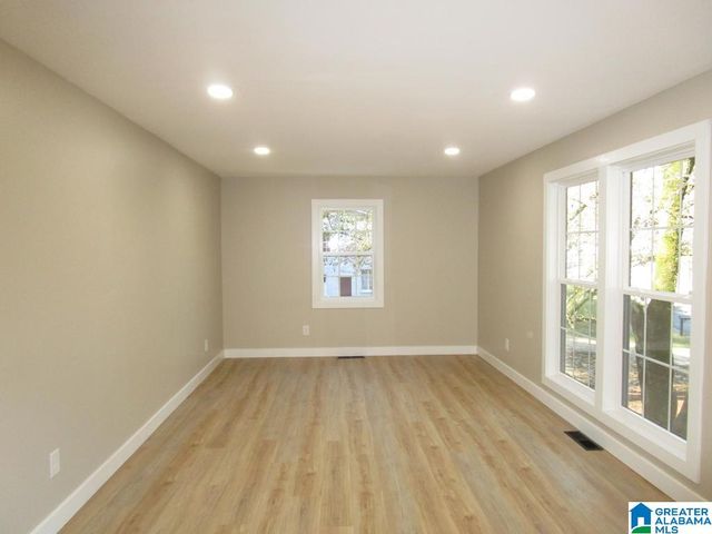 8929 VALLEYBROOK ROAD, Birmingham, AL 35206