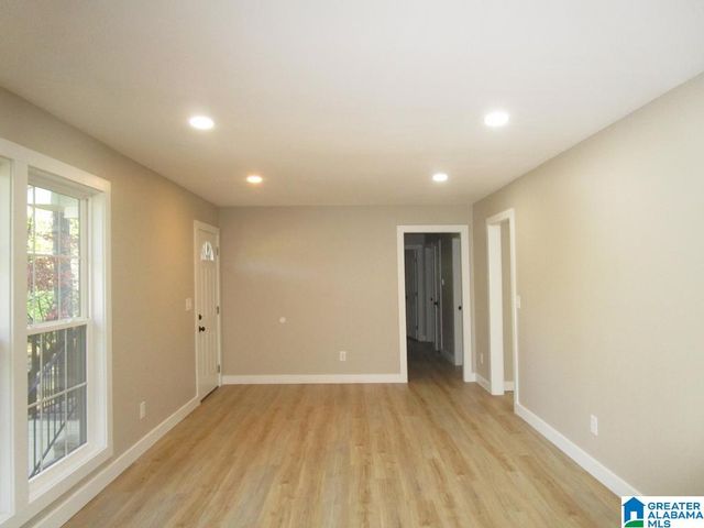 8929 VALLEYBROOK ROAD, Birmingham, AL 35206