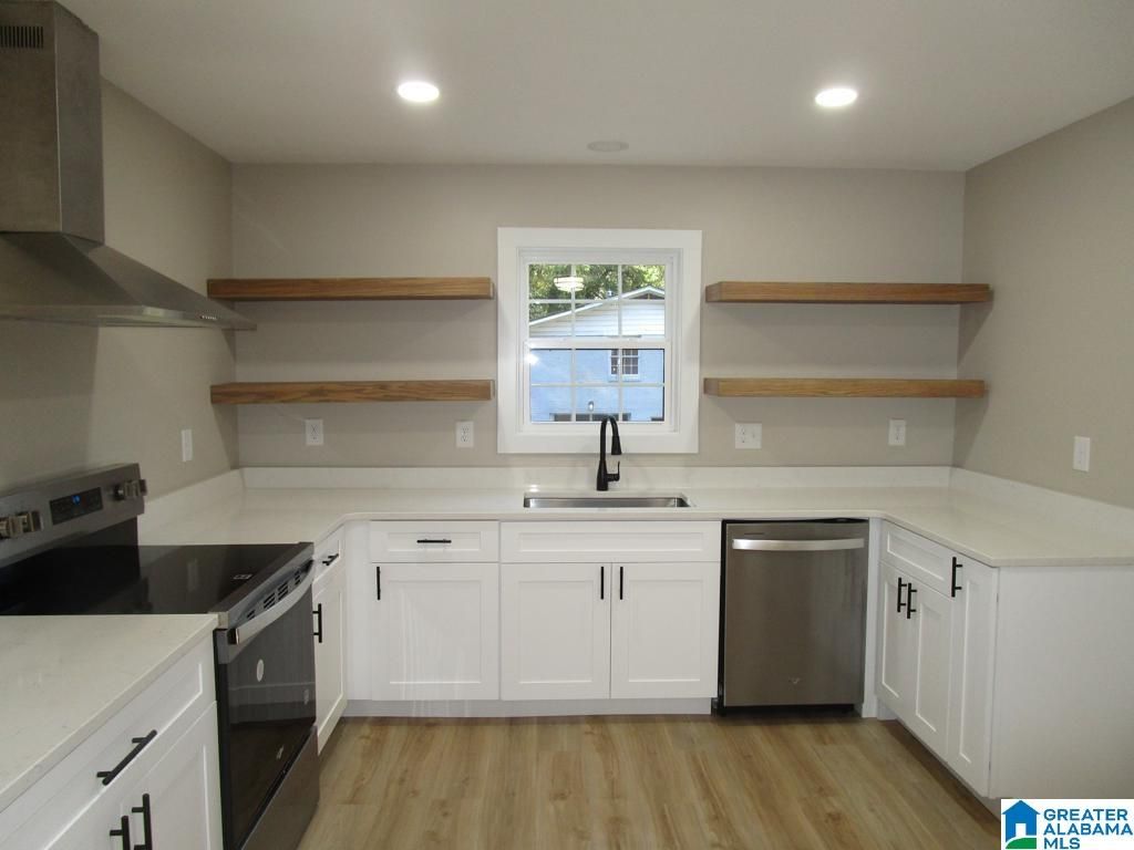 8929 VALLEYBROOK ROAD, Birmingham, AL 35206