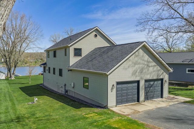 W11296 Red Cedar Drive, Lodi, WI 53555