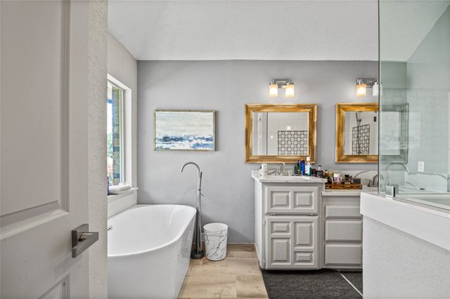 514 Baltusrol Circle, Garland, TX 75044