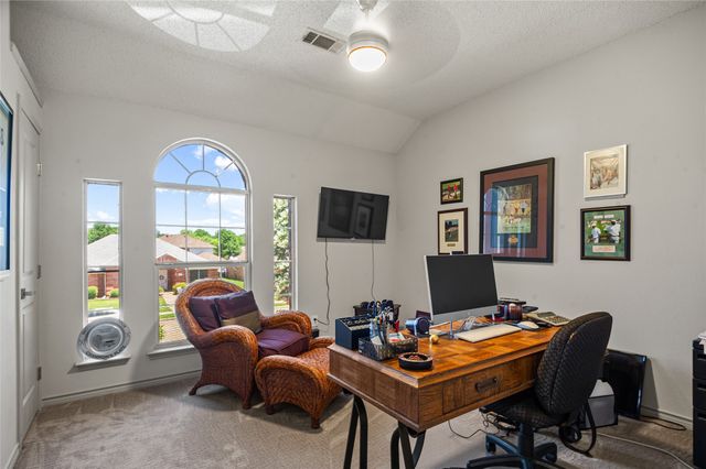514 Baltusrol Circle, Garland, TX 75044