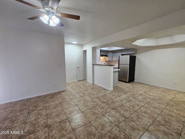 1370 S PRICE Road 115, Tempe, AZ 85281