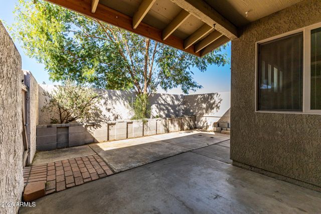 911 S HACIENDA Drive, Tempe, AZ 85281