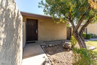 911 S HACIENDA Drive, Tempe, AZ 85281