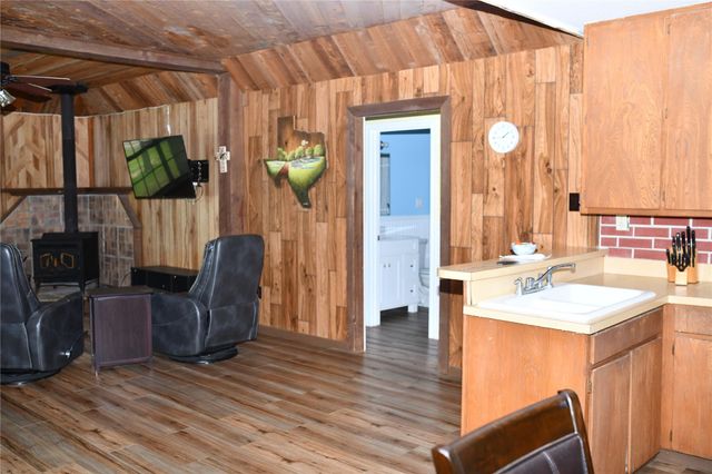 112 Lcr 902, Jewett, TX 75846