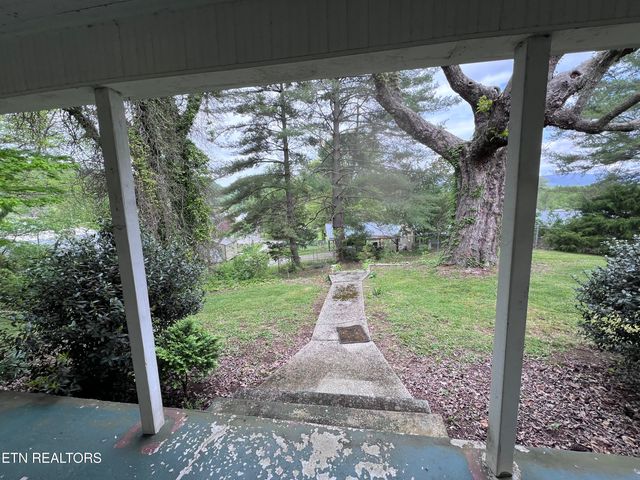 131 Westmoreland St, Harrogate, TN 37752
