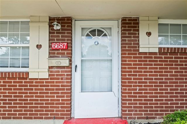 6687 Hubbard Drive, Dayton, OH 45424