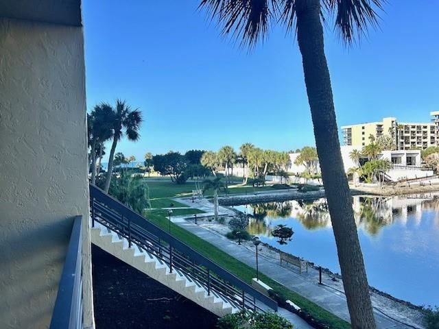 1095 GULF OF MEXICO DRIVE 104, Longboat Key, FL 34228