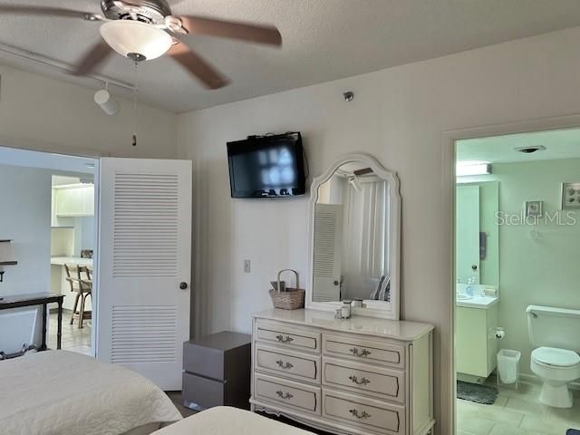 1095 GULF OF MEXICO DRIVE 104, Longboat Key, FL 34228