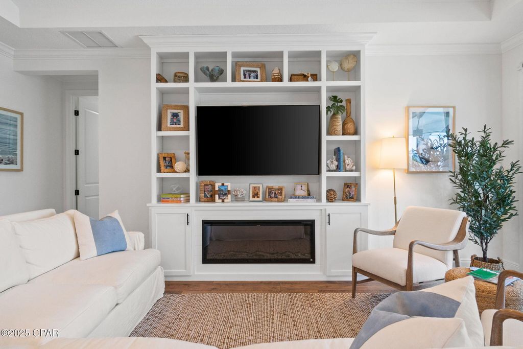 Image 4 of property listing at 8794 Coral Reef Way, Panama City Beach, FL 32413