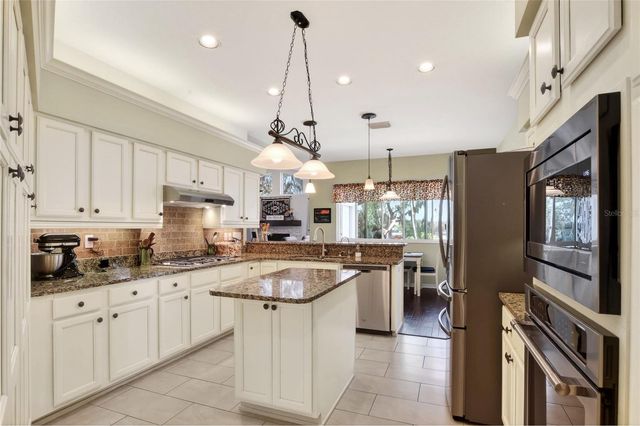 858 HANOVER WAY, Lakeland, FL 33813