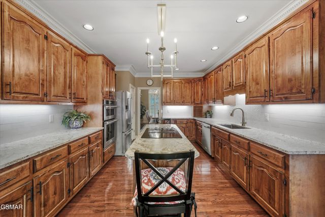 1826 Peppertree Drive, Alcoa, TN 37701