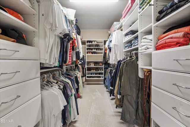 1826 Peppertree Drive, Alcoa, TN 37701