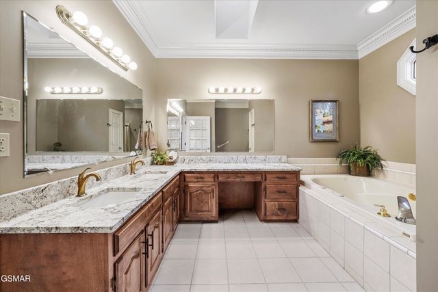 1826 Peppertree Drive, Alcoa, TN 37701