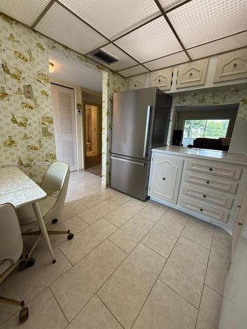 20 Abbey Ln 101, Delray Beach, FL 33446