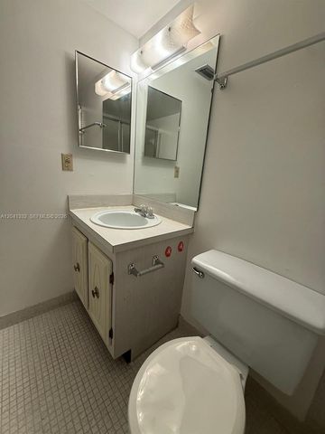 20 Abbey Ln 101, Delray Beach, FL 33446