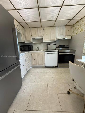 20 Abbey Ln 101, Delray Beach, FL 33446